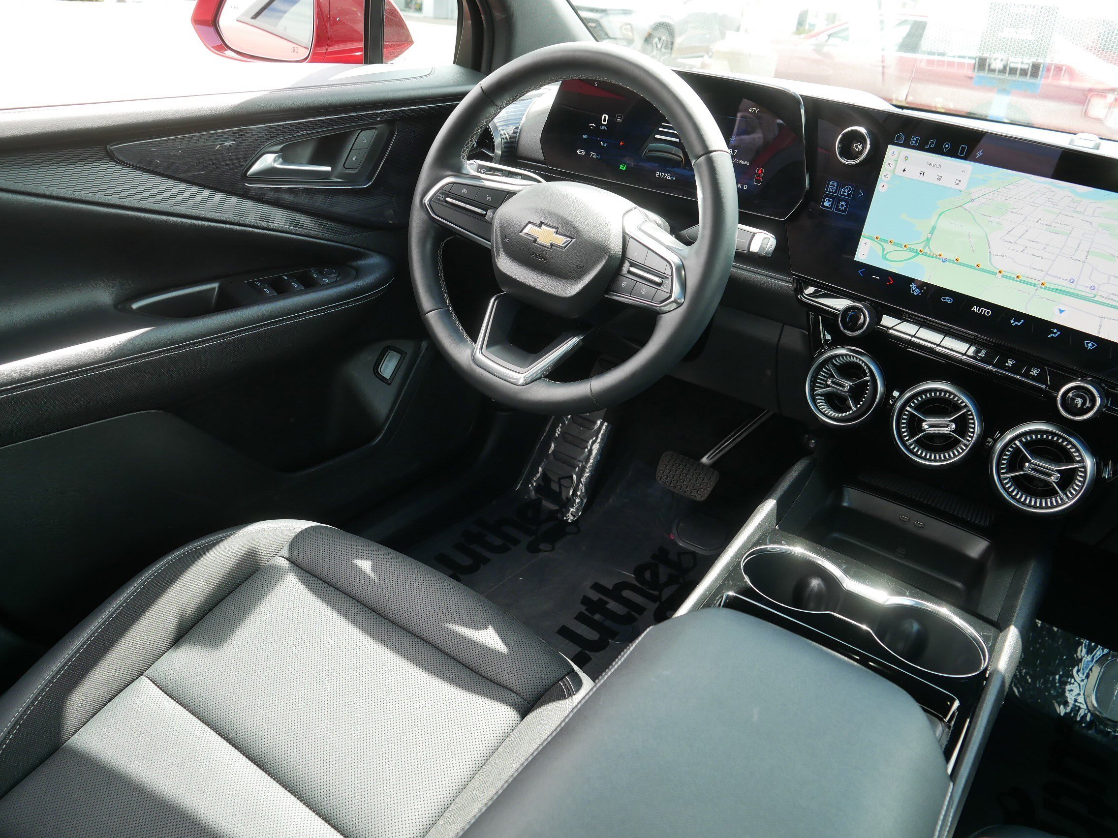 Used 2024 Chevrolet Blazer EV LT AWD/4WD image 9