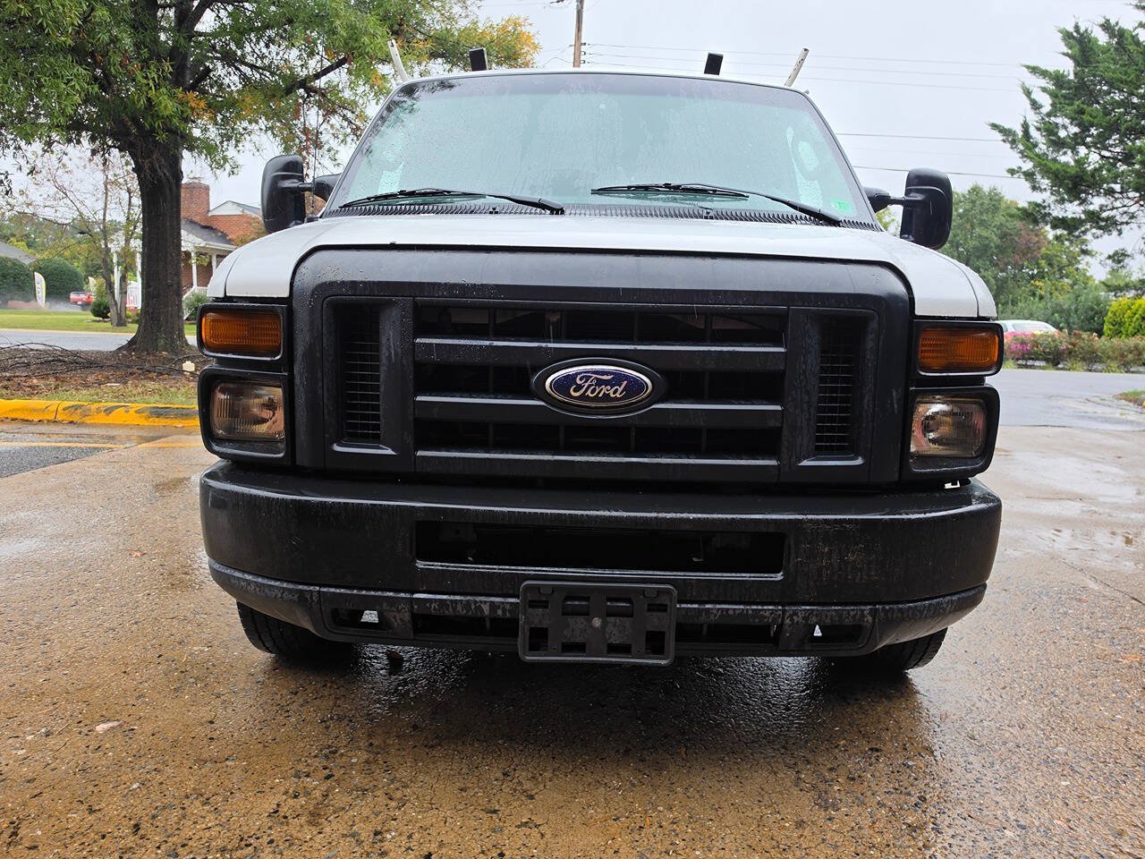 Used 2014 Ford E-350 and Econoline 350 Super Duty RWD image 9