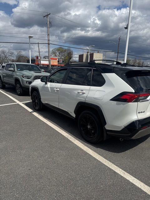Used 2022 Toyota RAV4 XSE AWD/4WD image 6
