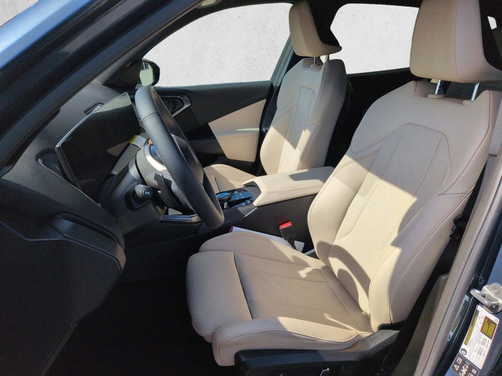 Used 2025 BMW X3 xDrive30 w/ Convenience Package AWD/4WD image 15