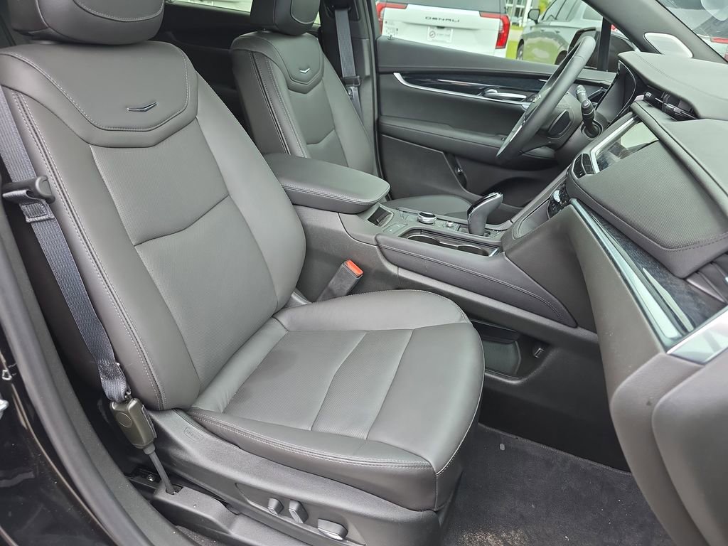 New 2026 Cadillac XT5 Premium Luxury w/ Driver Assist Package FWD image 34