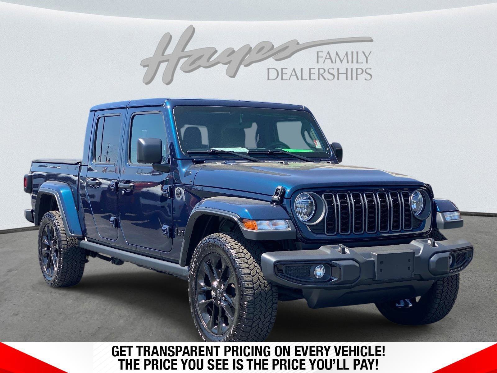 Used 2025 Jeep Gladiator Sport AWD/4WD image 1
