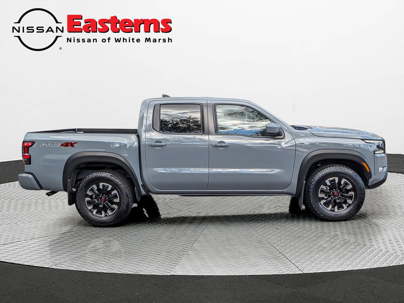 Used 2024 Nissan Frontier PRO-4X w/ Technology Package AWD/4WD image 4