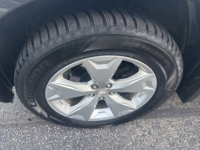 Used 2016 Subaru Forester 2.5i Premium w/ All-Weather Package image 5