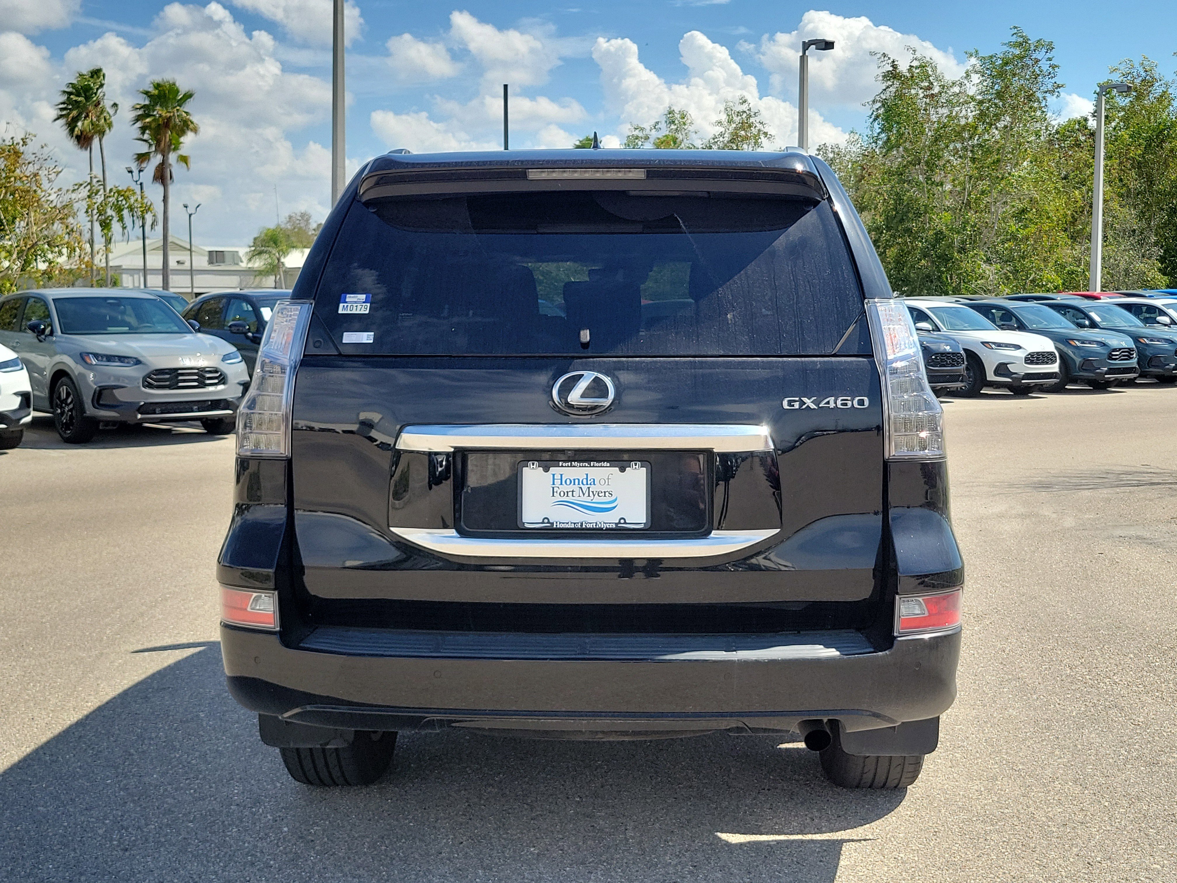 Used 2021 Lexus GX 460 Premium w/ Premium Package image 4