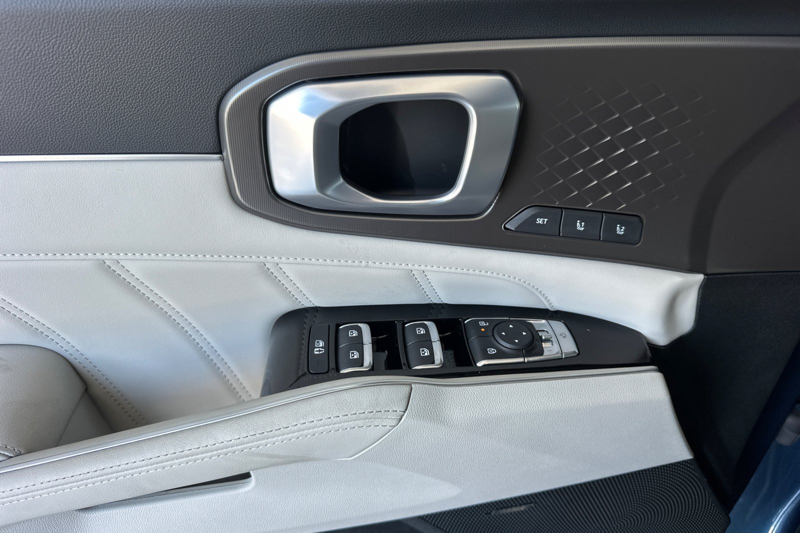 New 2026 Kia Sorento SX Prestige AWD/4WD image 11