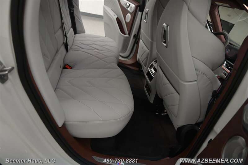 Used 2024 BMW XM AWD/4WD image 27