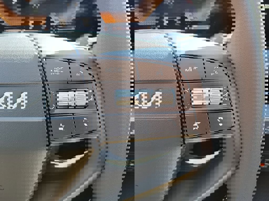 New 2026 Kia K4 LXS image 26