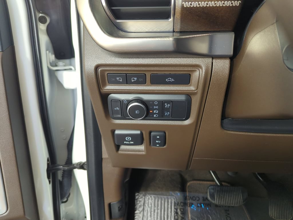 Used 2022 Ford F150 King Ranch w/ Equipment Group 601A High AWD/4WD image 19