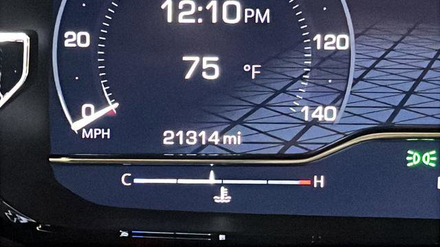 Used 2024 GMC Yukon Denali w/ Max Trailering Package image 10