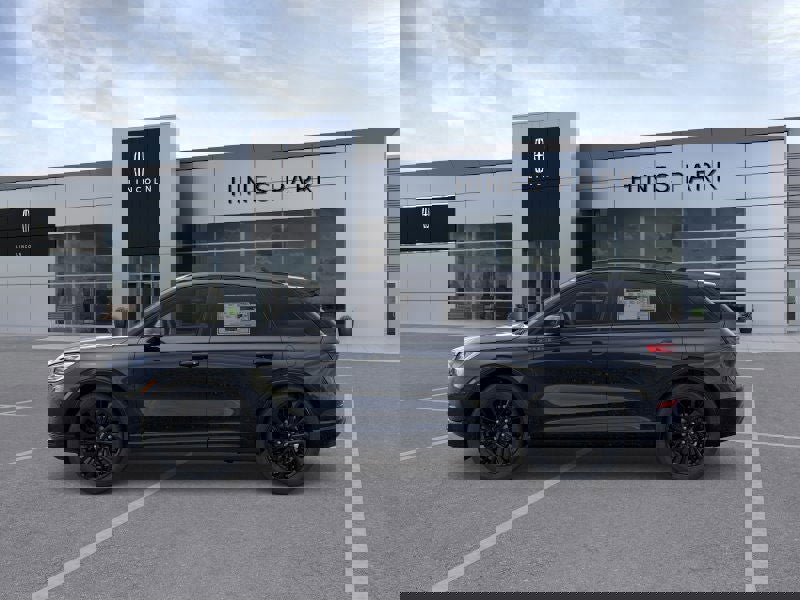 New 2026 Lincoln Corsair Premiere image 3