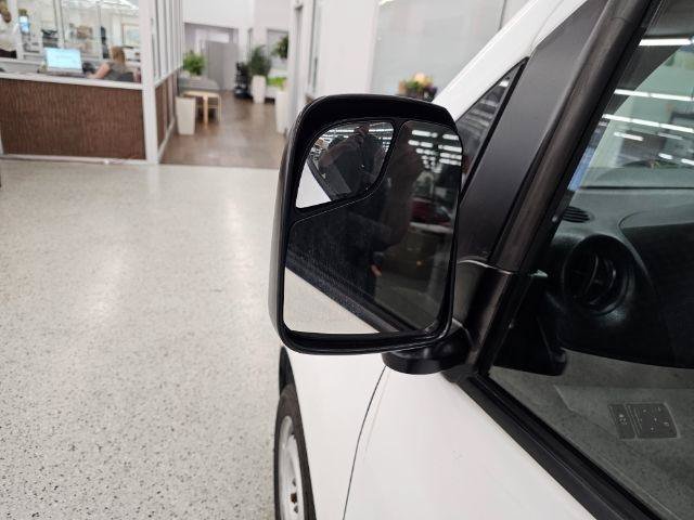 Used 2018 Chevrolet City Express LT FWD image 32