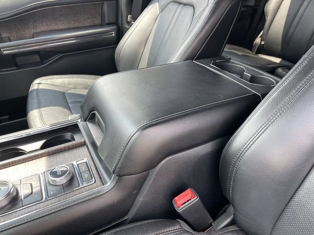 Used 2020 Ford Expedition Limited w/ Equipment Group 302A AWD/4WD image 21