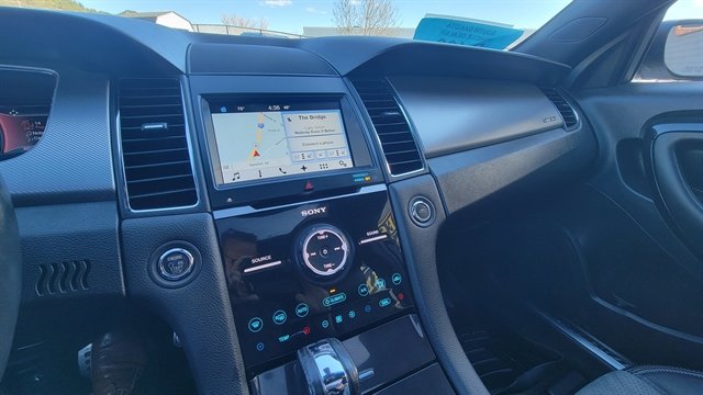 Used 2016 Ford Taurus SHO w/ Equipment Group 401A image 31