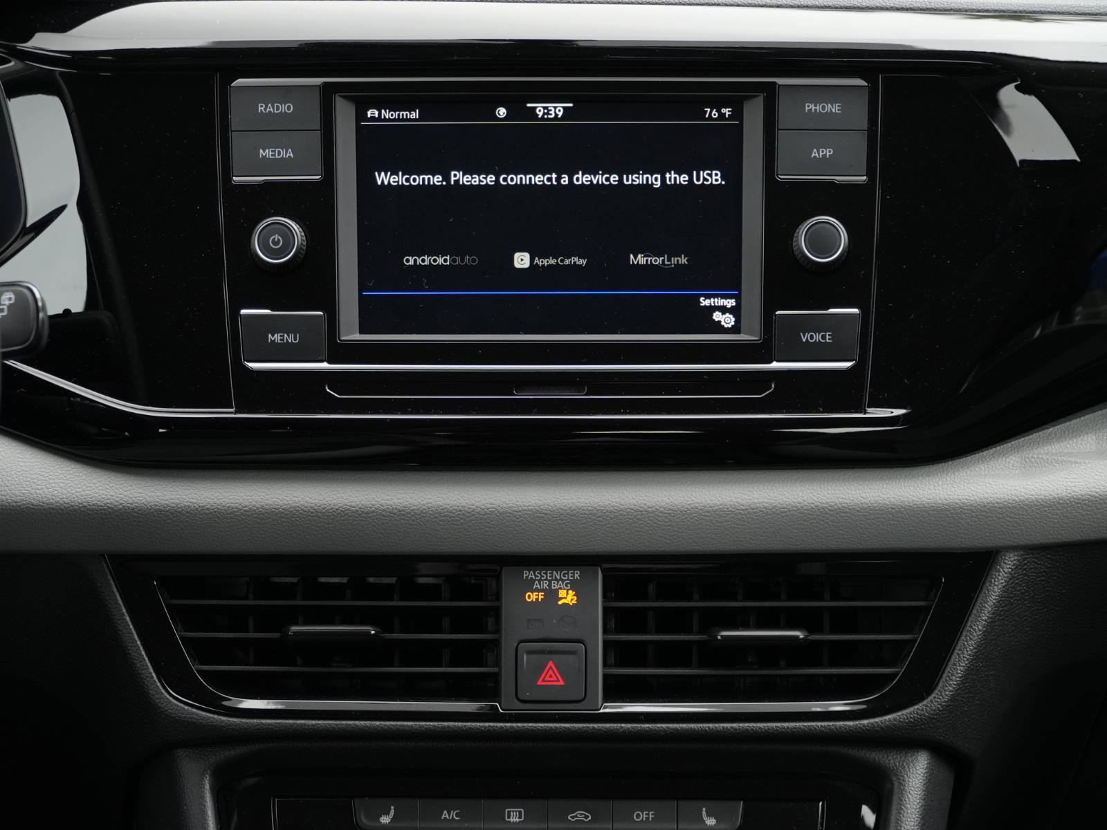 Used 2023 Volkswagen Taos S image 23