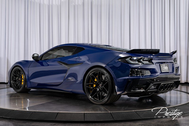 Used 2025 Chevrolet Corvette Z06 w/ Stealth Interior Trim Package image 14