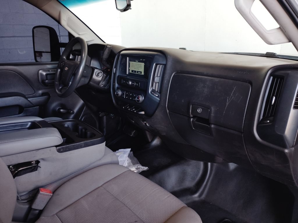 Used 2018 Chevrolet Silverado 2500 W/T RWD image 12