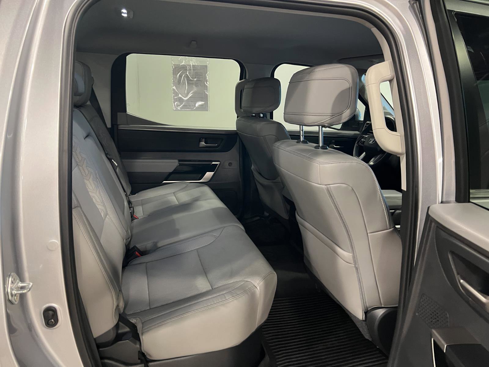 Used 2024 Toyota Tundra Limited AWD/4WD image 35