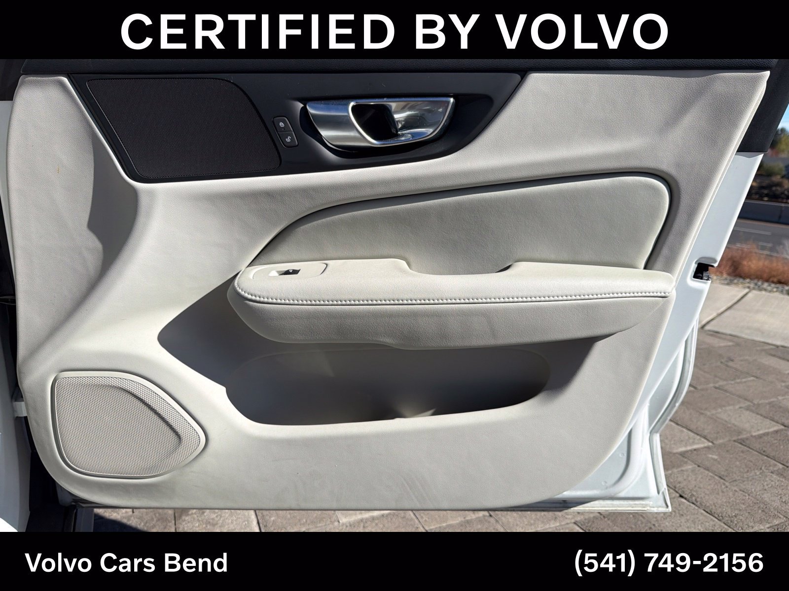 Certified 2025 Volvo V60 B5 Cross Country Plus AWD/4WD image 25