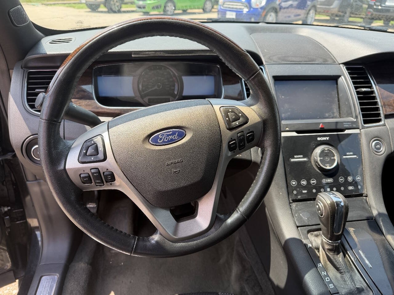 Used 2013 Ford Taurus Limited FWD image 10