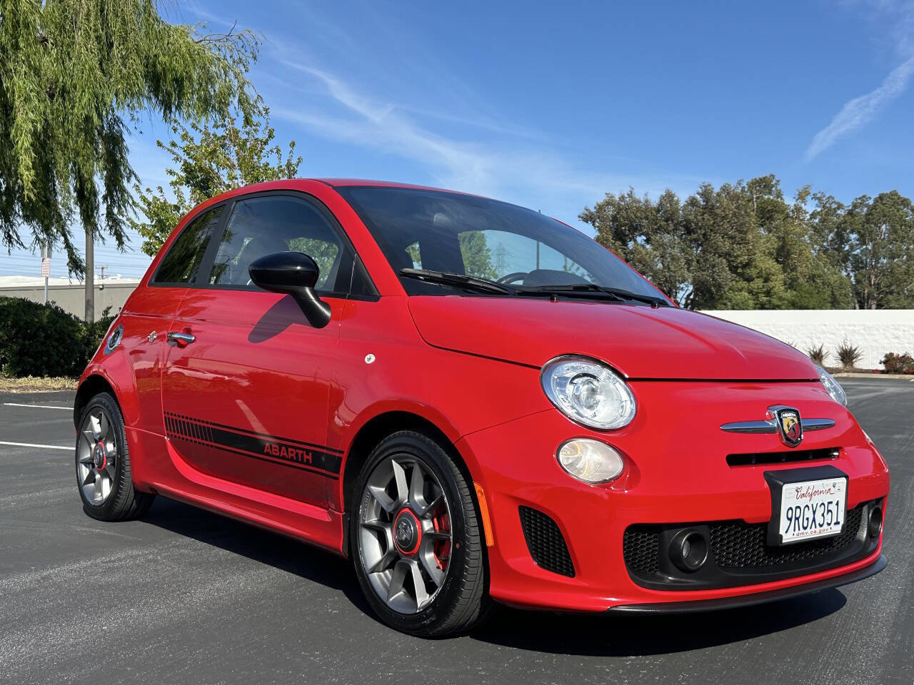 Used 2015 FIAT 500 Abarth w/ Mopar Scorpion Package FWD image 2