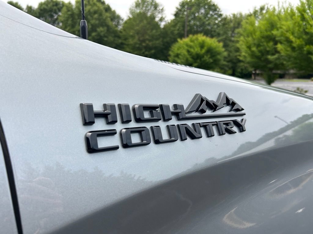 Used 2026 Chevrolet Silverado 1500 High Country w/ LPO, Dark Essentials Package AWD/4WD image 30