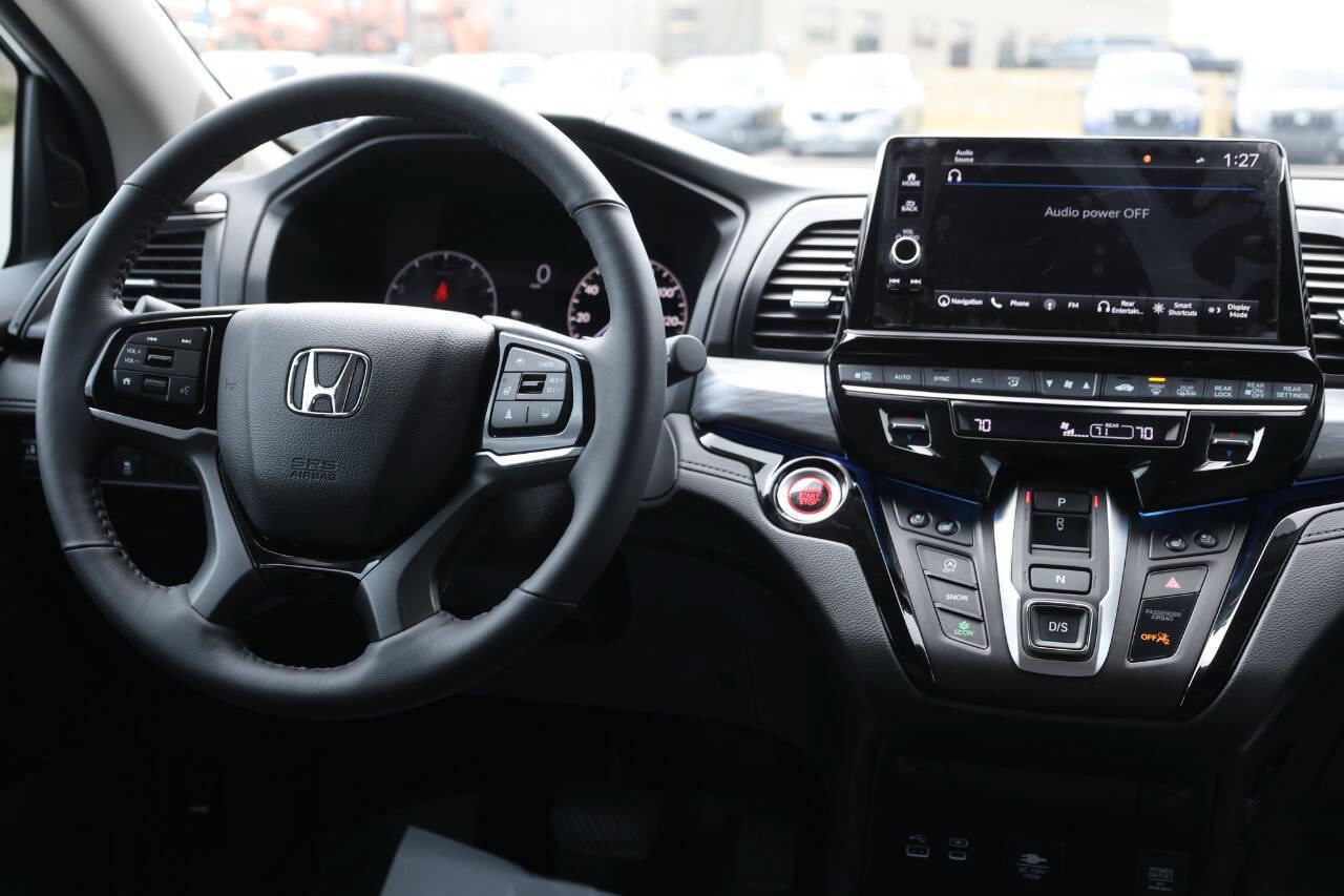 Used 2025 Honda Odyssey Elite image 24