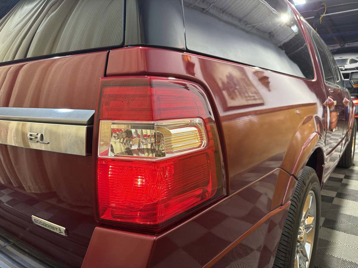 Used 2017 Ford Expedition EL Limited w/ Equipment Group 301A image 10