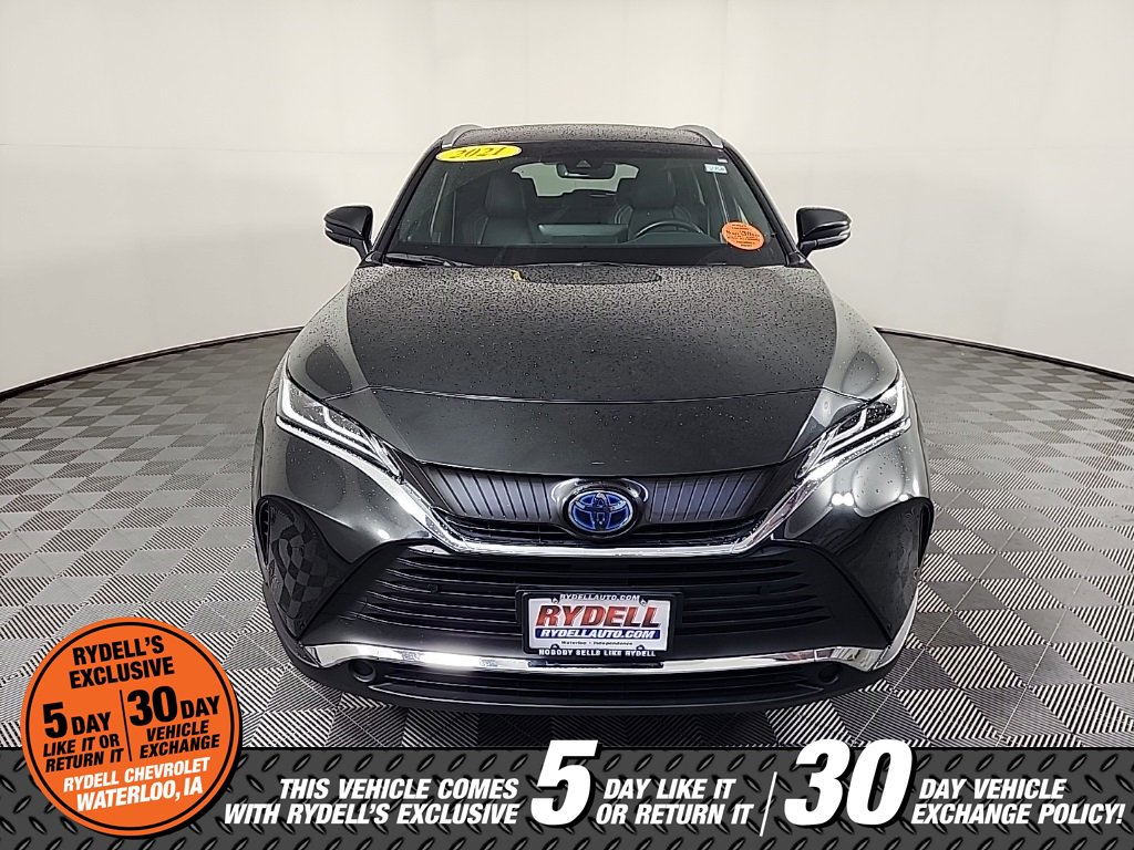 Used 2021 Toyota Venza XLE w/ Softex Package image 3