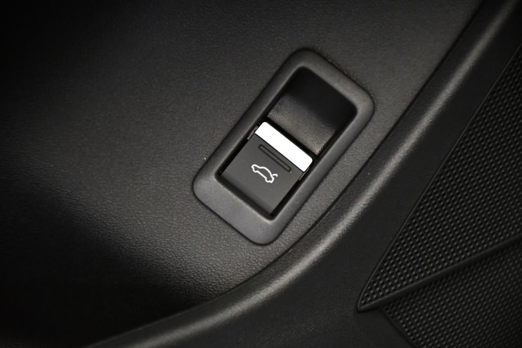 New 2026 Audi Q4 e-tron Premium image 36