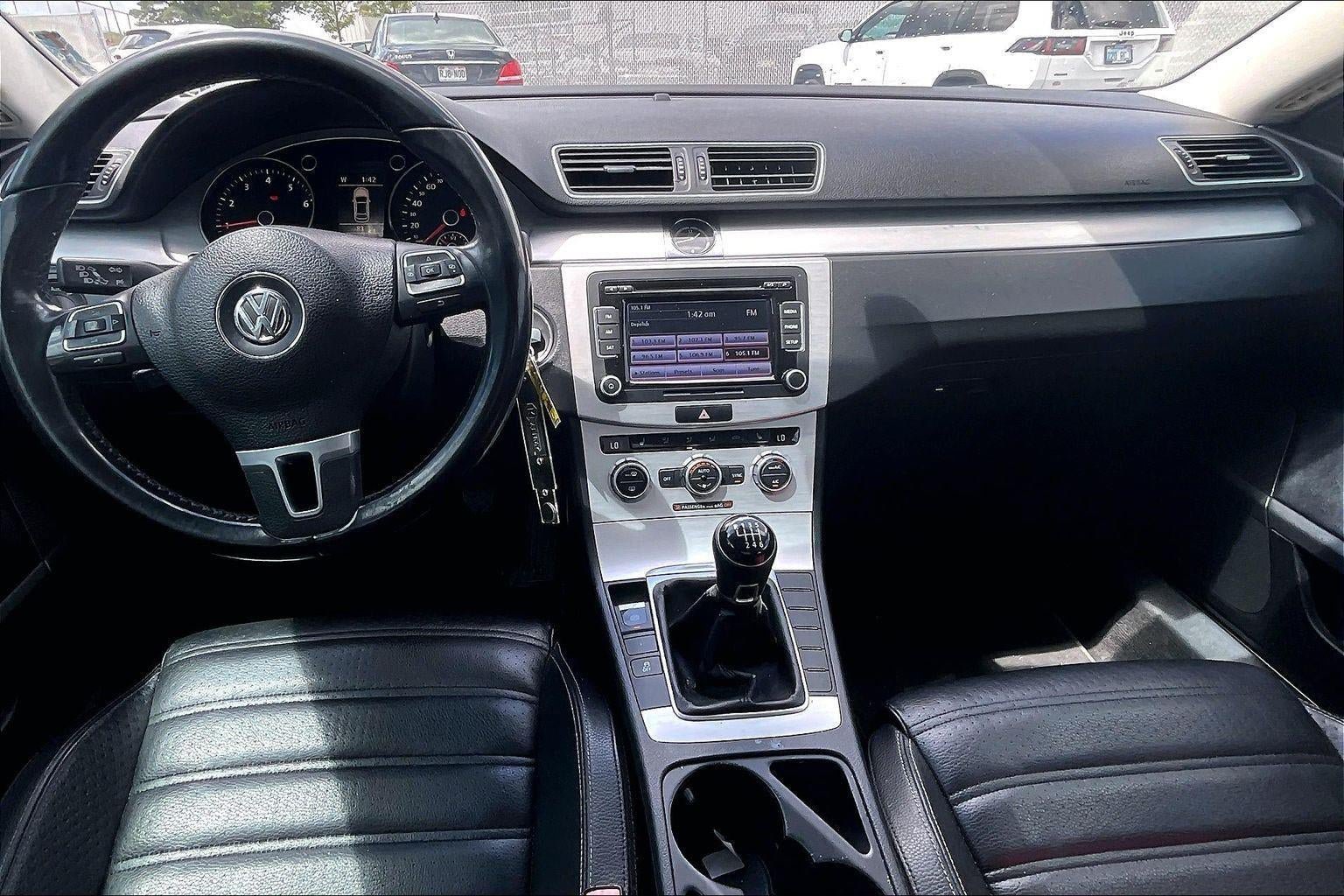 Used 2013 Volkswagen CC Sport FWD image 10