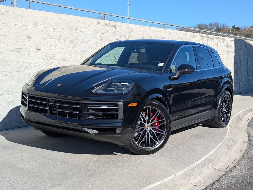 New 2026 Porsche Cayenne S image 1
