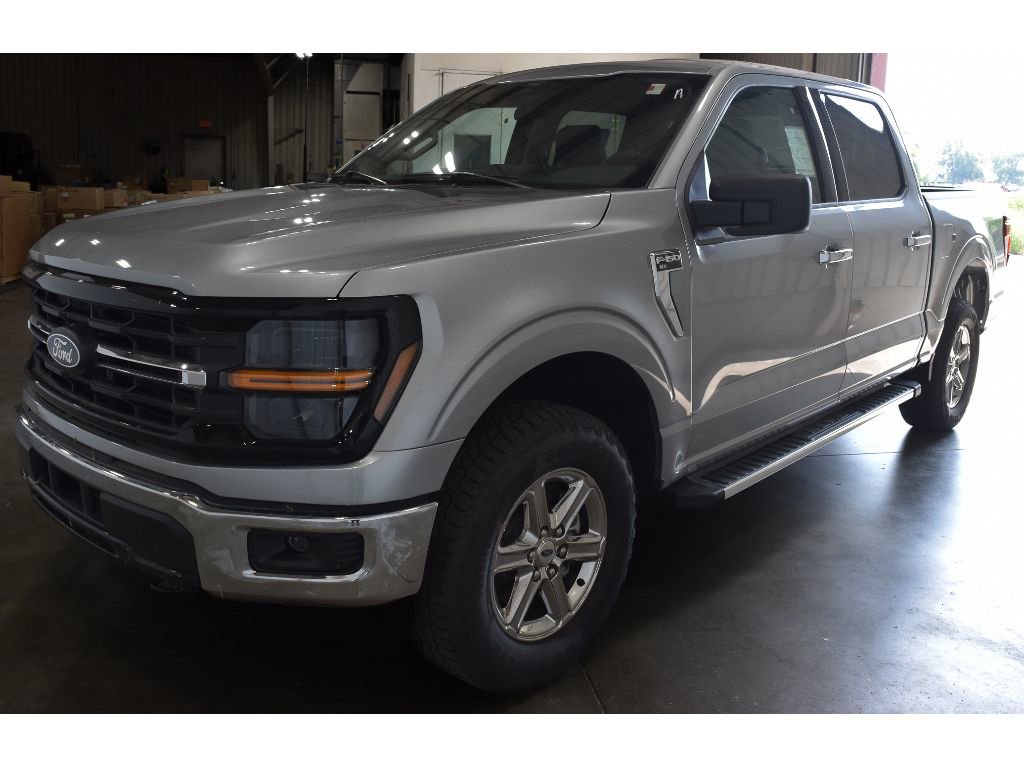New 2025 Ford F150 XLT w/ Equipment Group 301A Standard
