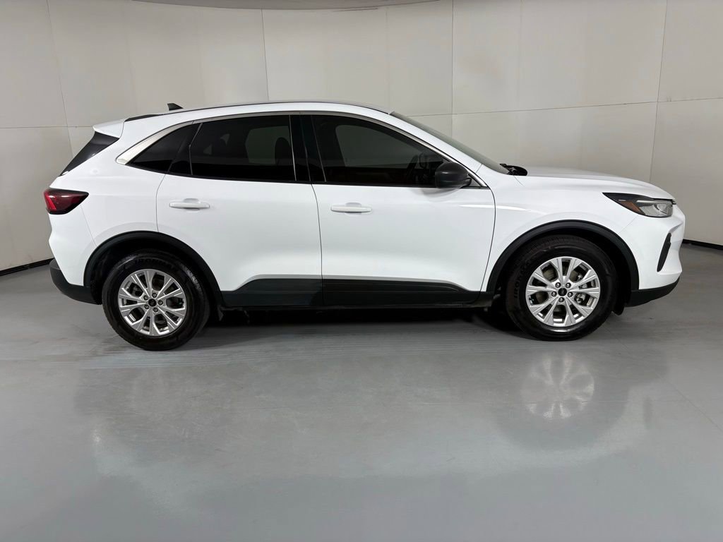 Used 2024 Ford Escape Active FWD image 9