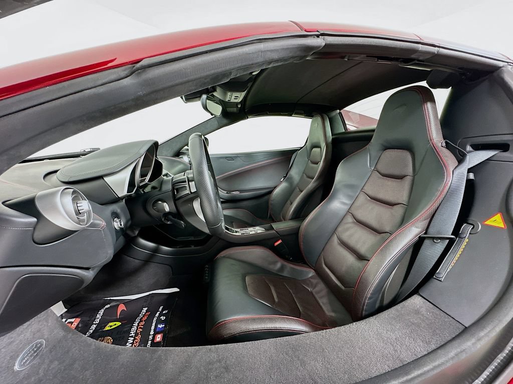 Used 2014 McLaren MP4-12C Spider RWD image 15