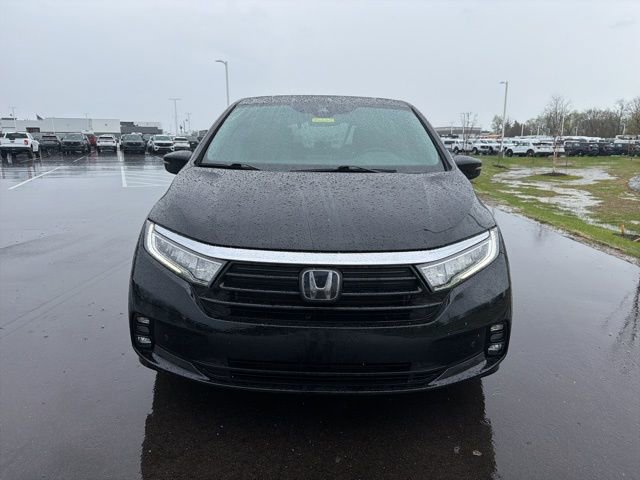 Used 2024 Honda Odyssey Touring image 3