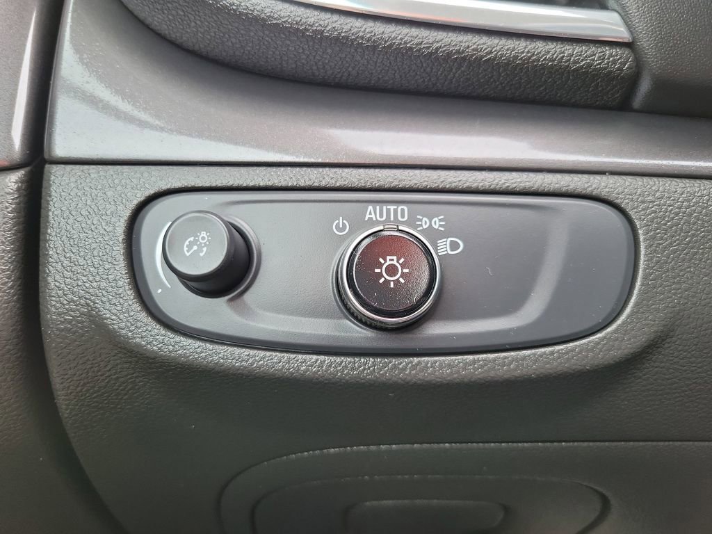 Used 2019 Buick Encore Preferred w/ Safety Package image 24