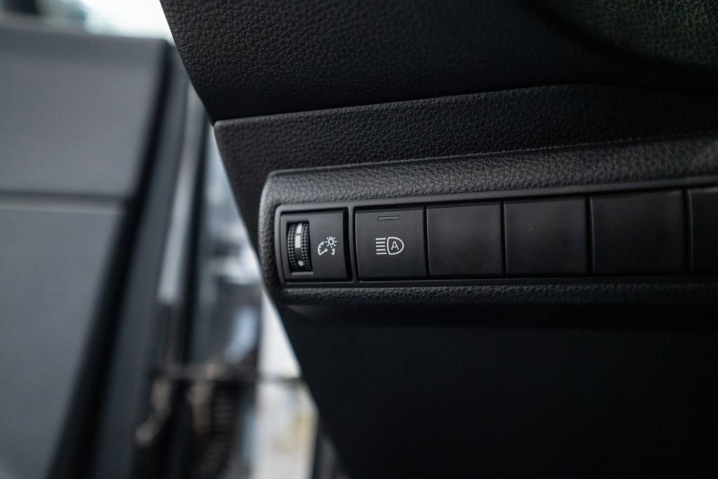 Certified 2023 Toyota Corolla SE image 22