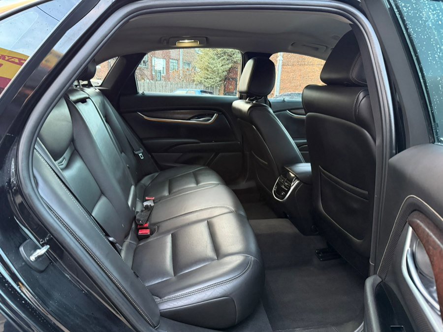 Used 2019 Cadillac XTS Luxury image 10