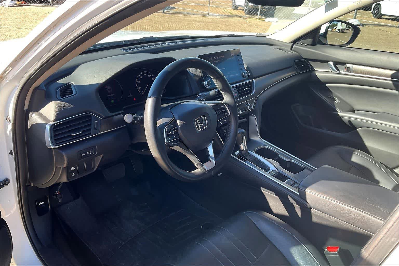 Used 2018 Honda Accord EX-L image 2