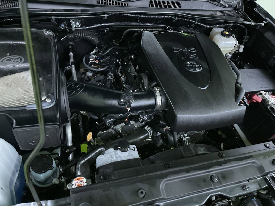 Used 2021 Toyota Tacoma TRD Off-Road w/ TRD Premium Off Road Package image 31