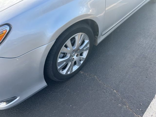 Used 2011 Toyota Avalon image 4