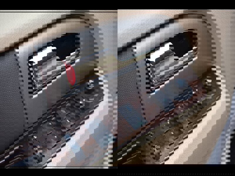 Used 2013 Ford Expedition EL XLT image 19