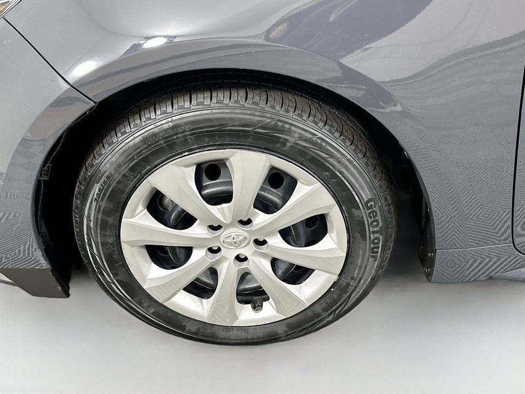 Used 2024 Toyota Corolla LE image 30