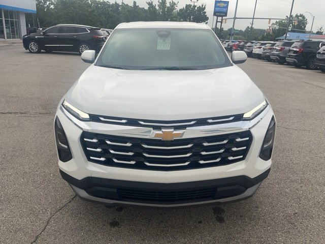 New 2026 Chevrolet Equinox LT w/ Convenience Package II image 8