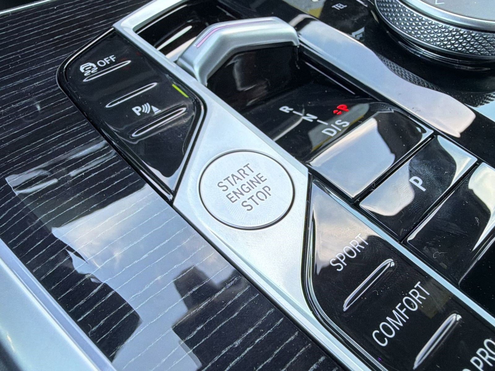 New 2026 BMW X5 xDrive40i w/ M Sport Package AWD/4WD image 25