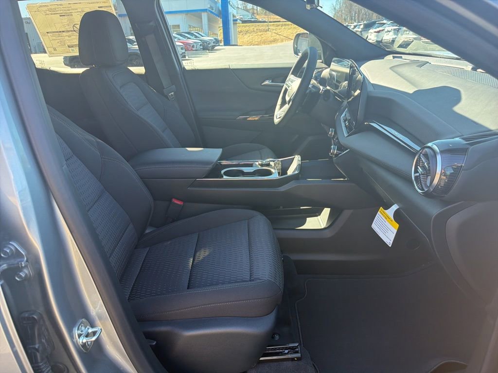 New 2026 Chevrolet Equinox LT w/ Safety and Technology Package image 18