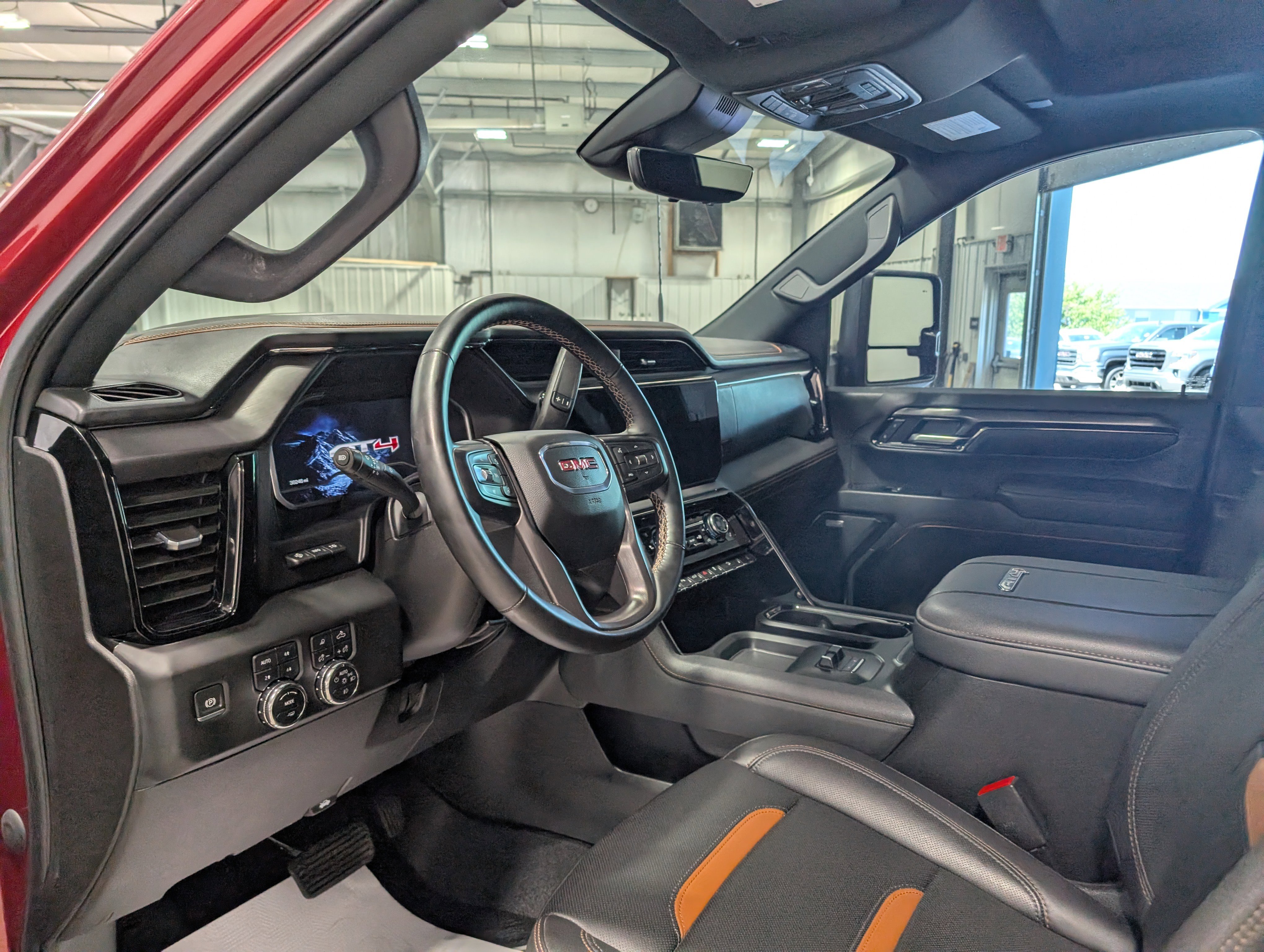 Used 2024 GMC Sierra 2500 AT4 w/ AT4 Premium Plus Package AWD/4WD image 15