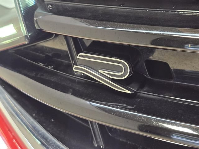 Certified 2024 Volkswagen Tiguan SE R-Line AWD/4WD image 3