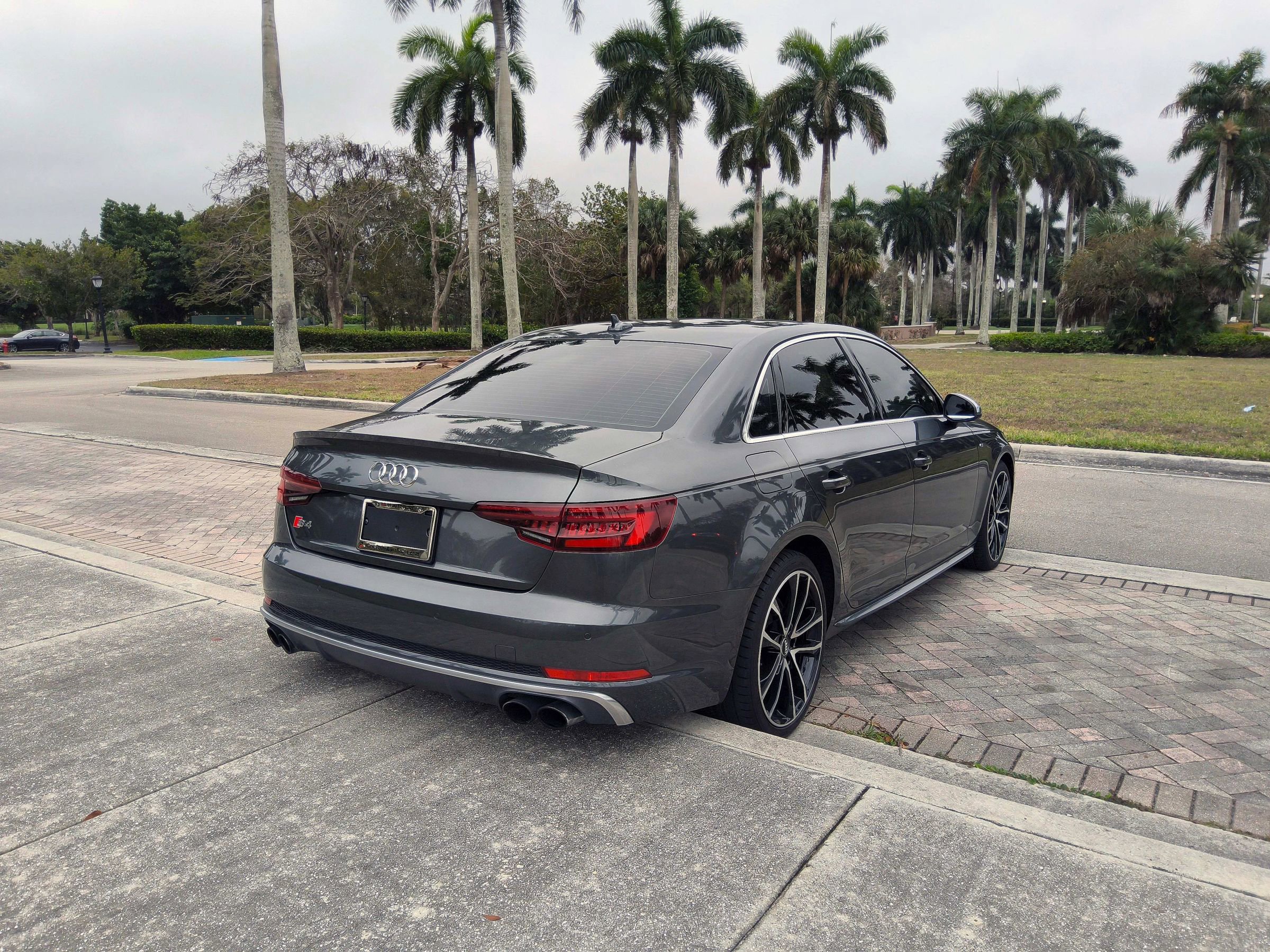 Used 2018 Audi S4 Premium Plus w/ Navigation Package image 21